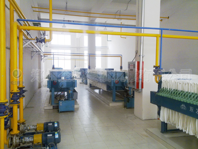 河北花生油精炼设备厂家 花生油精炼设备报价(图1) 河北花生油精炼设备厂家 花生油精炼设备报价(图1)